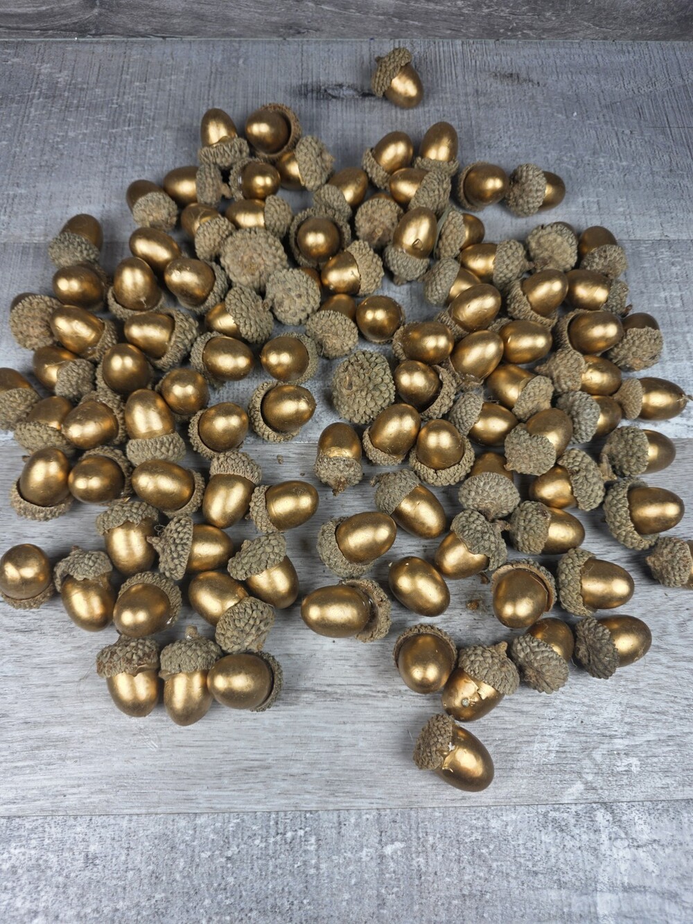 Artificial Golden Acorns Fall Thanksgiving Christmas Wedding Craft 99 Pcs b168